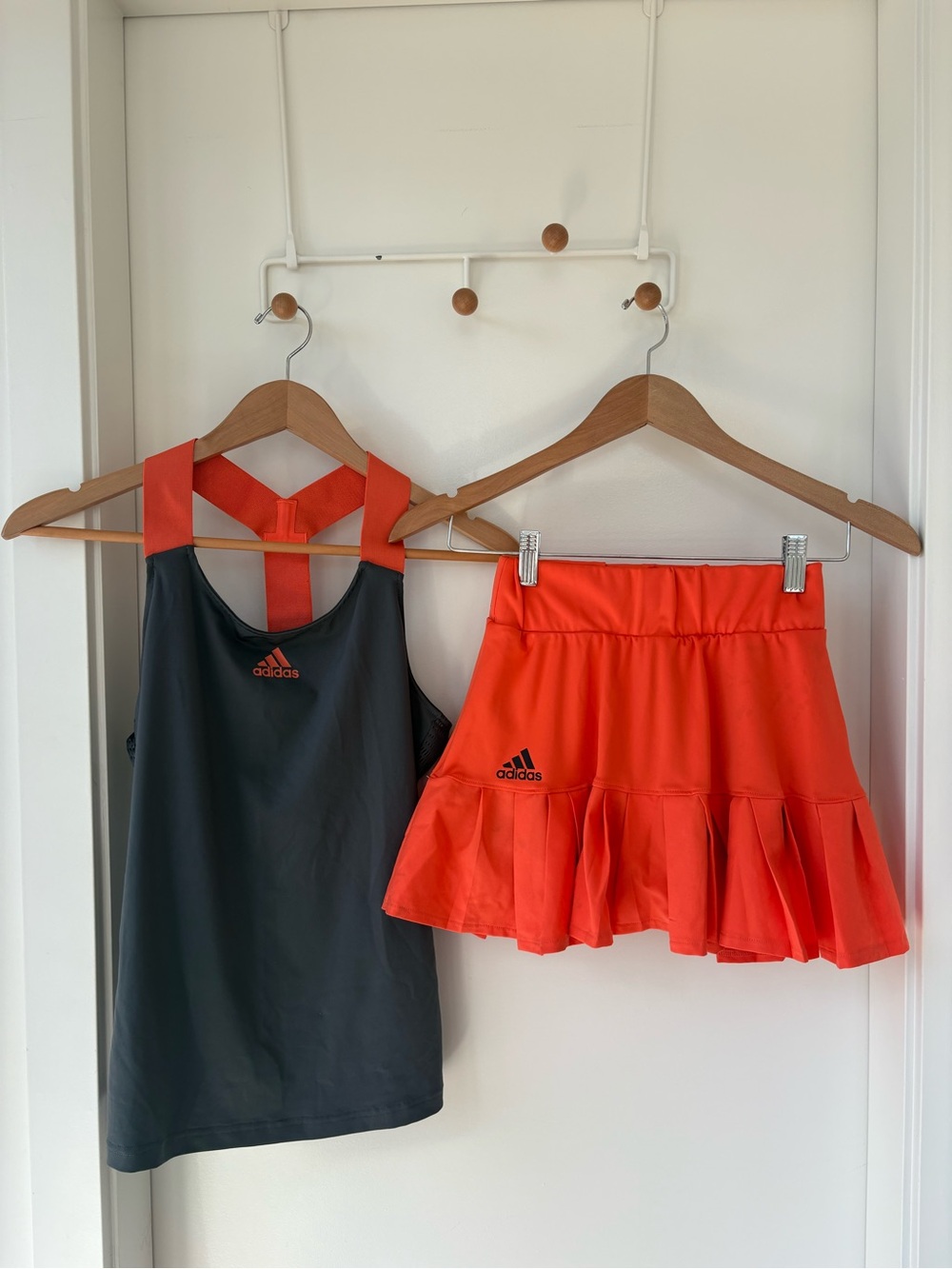 Adidas Black Tank & Bright Orange Tennis Skirt Set Size XS - Picture 1 of 15
